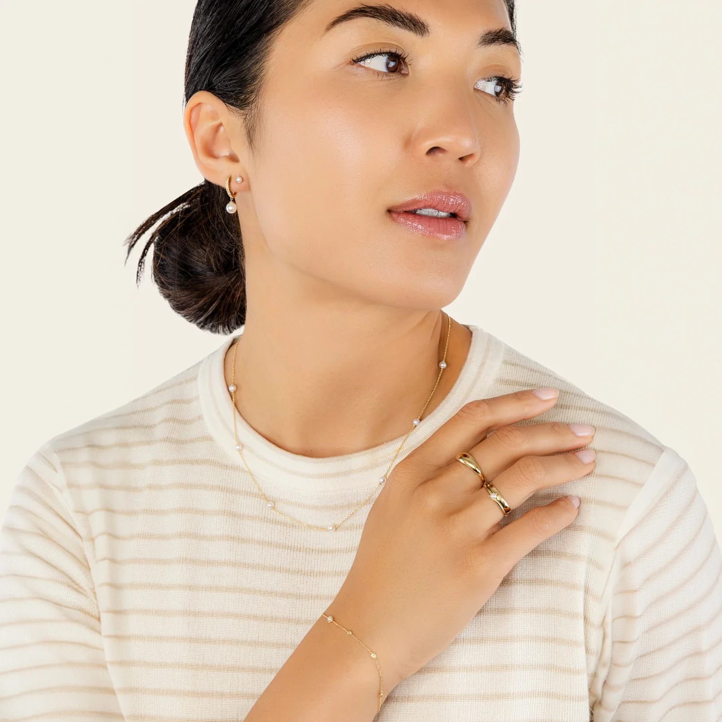 14k Solid Gold Pearl Slim Stacker Ring (7.5) - Image 2