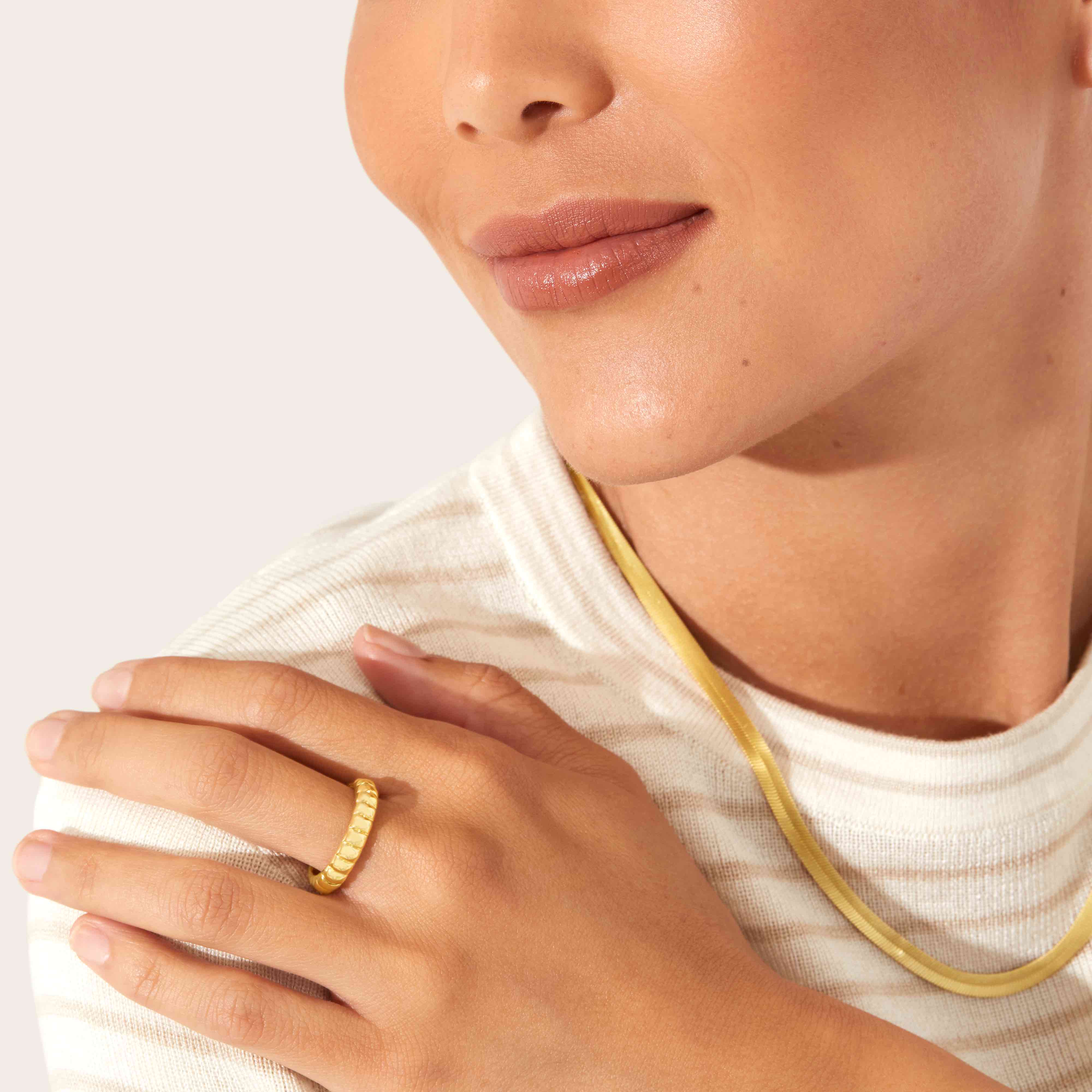 Aurelia Slim Ring - Image 2