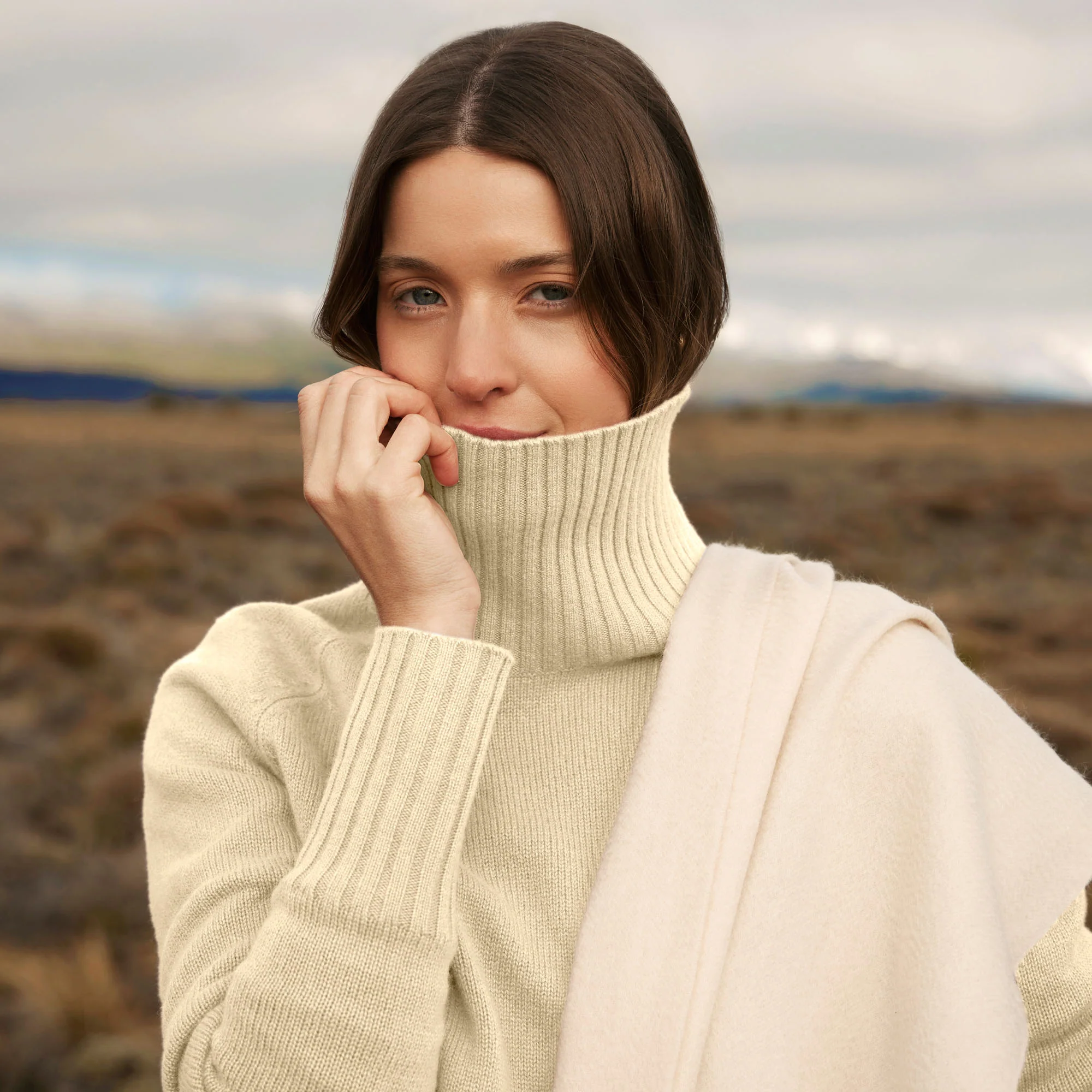 Emma Cashmere Relaxed Turtleneck Sweater - Image 69