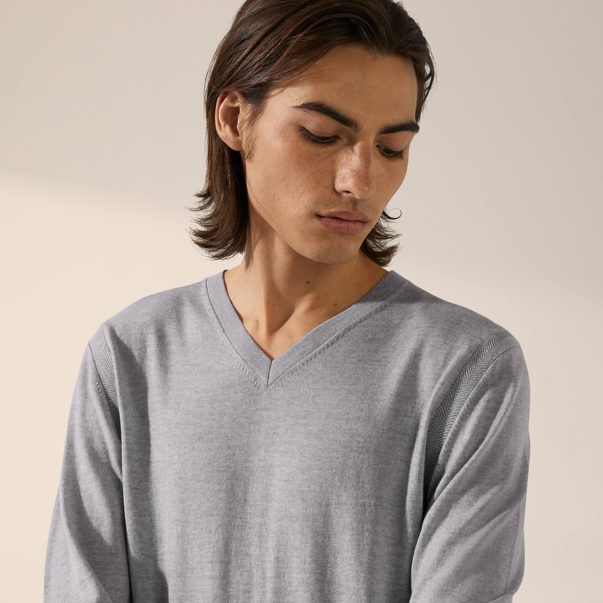 Cole Merino Lightweight V-Neck Sweater - Image 28