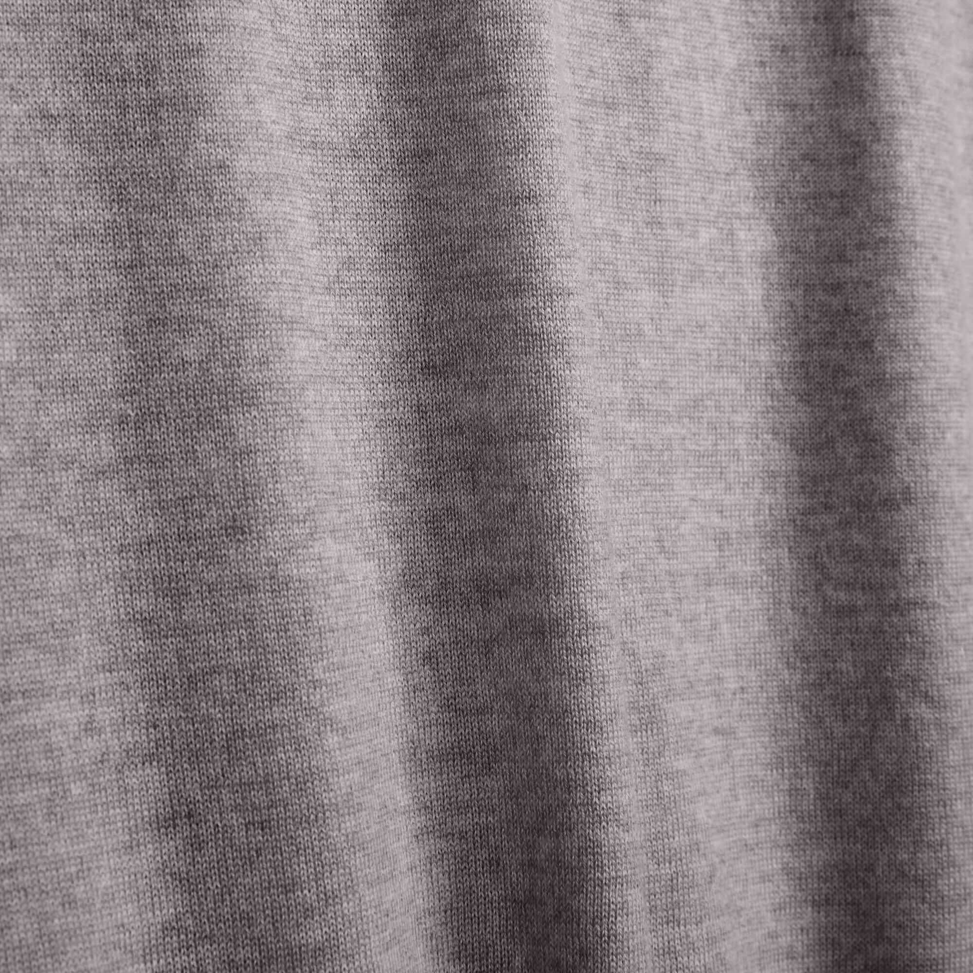 Cole Merino Lightweight V-Neck Sweater - Image 29