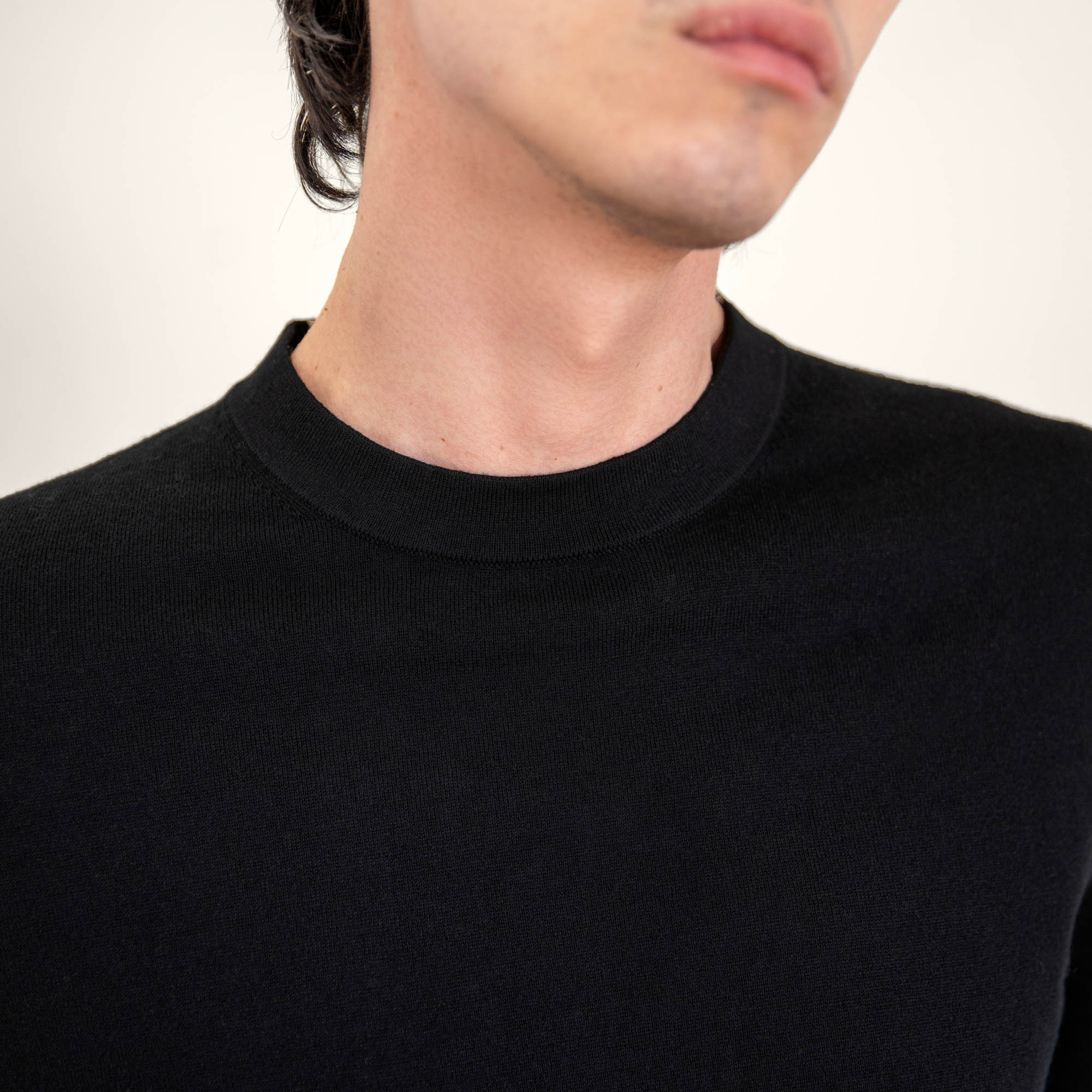 Thomas Featherlight Tee - Image 8